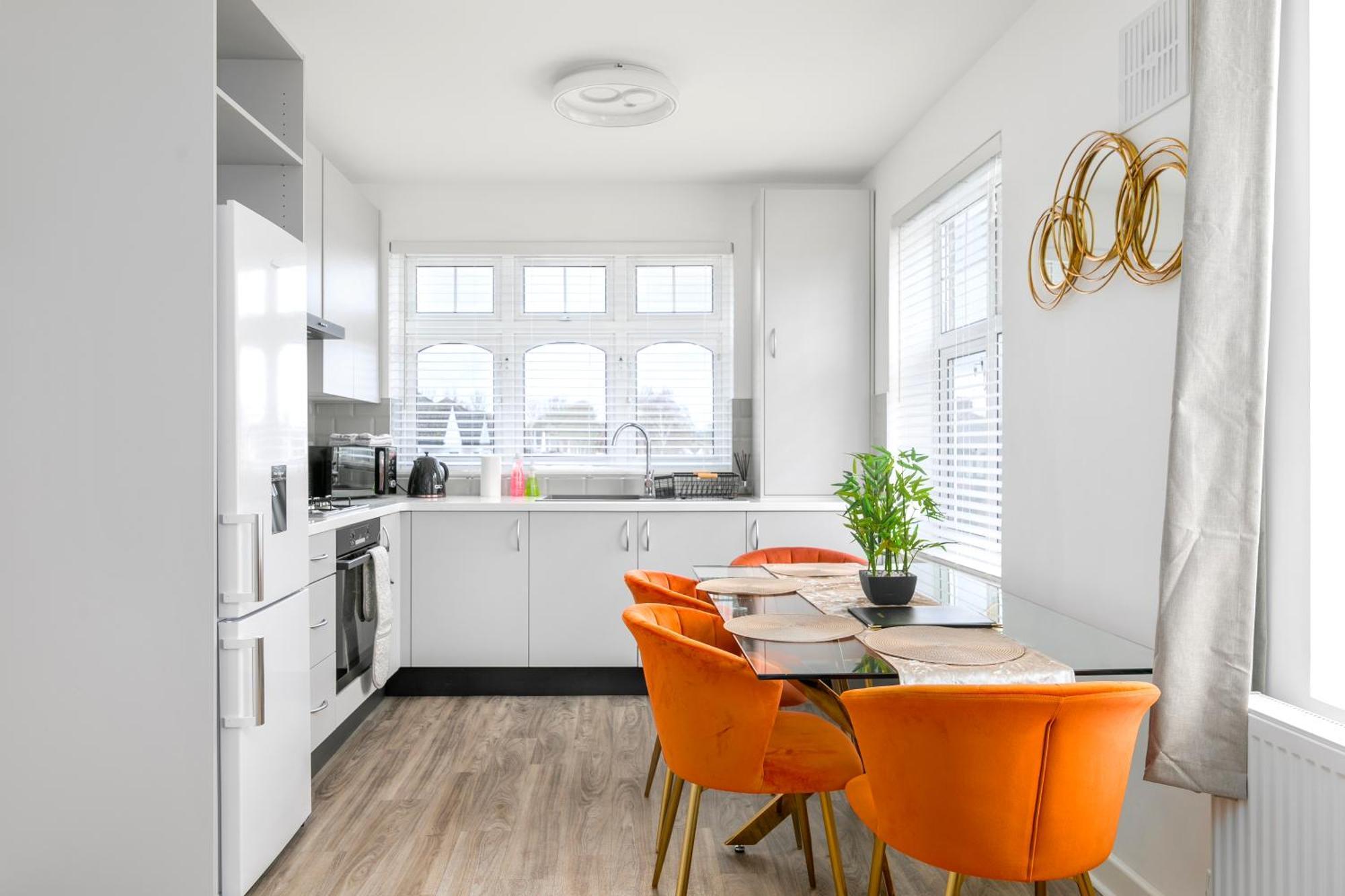 London 1 Bedroom Flat 5 Min From Station!